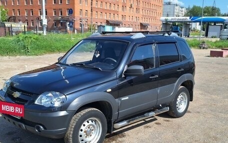 Chevrolet Niva I рестайлинг, 2013 год, 620 000 рублей, 2 фотография