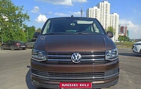 Volkswagen Multivan T6 рестайлинг, 2019 год, 7 000 000 рублей, 9 фотография