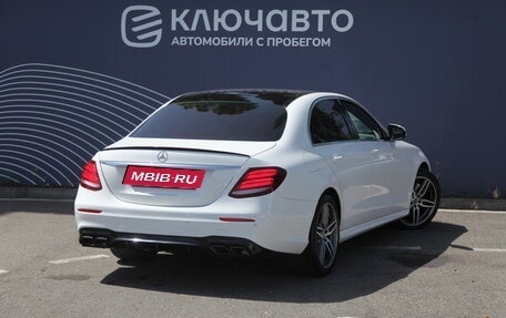 Mercedes-Benz E-Класс, 2017 год, 3 431 000 рублей, 2 фотография