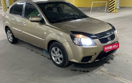 KIA Rio II, 2010 год, 580 000 рублей, 2 фотография