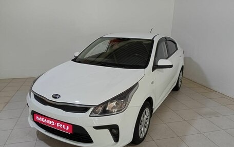 KIA Rio IV, 2018 год, 1 450 000 рублей, 3 фотография