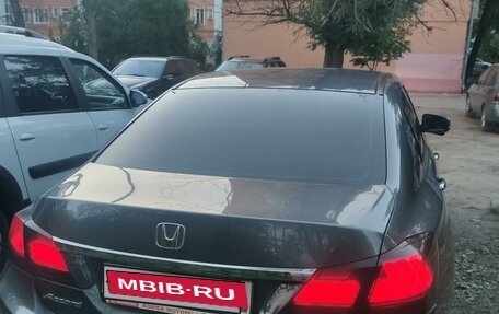 Honda Accord IX рестайлинг, 2013 год, 1 750 000 рублей, 3 фотография