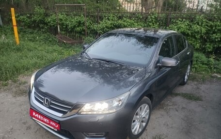 Honda Accord IX рестайлинг, 2013 год, 1 750 000 рублей, 4 фотография