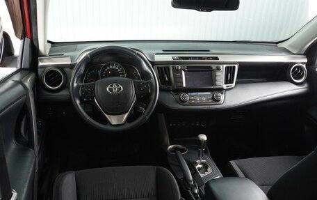 Toyota RAV4, 2013 год, 2 248 000 рублей, 6 фотография