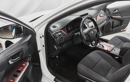 Toyota Camry, 2014 год, 1 897 000 рублей, 9 фотография