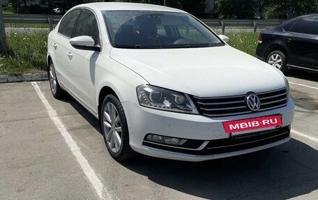 Volkswagen Passat B7, 2012 год, 1 240 000 рублей, 3 фотография