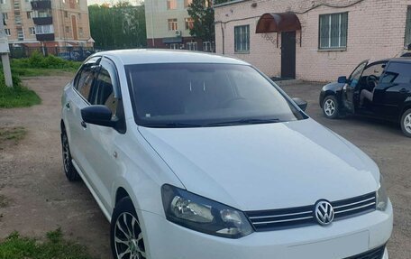 Volkswagen Polo VI (EU Market), 2014 год, 899 000 рублей, 3 фотография