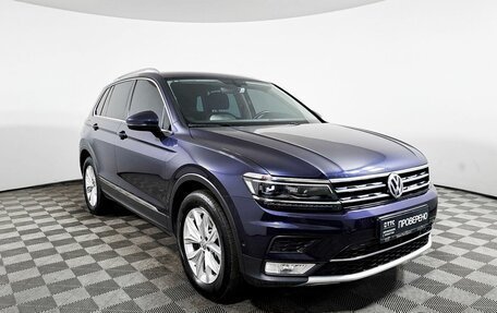 Volkswagen Tiguan II, 2017 год, 3 080 000 рублей, 3 фотография