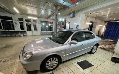 Hyundai Sonata IV рестайлинг, 2005 год, 390 000 рублей, 4 фотография