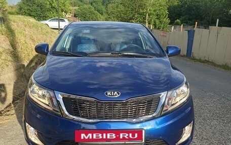 KIA Rio III рестайлинг, 2013 год, 900 000 рублей, 2 фотография