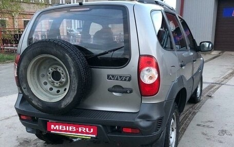 Chevrolet Niva I рестайлинг, 2011 год, 560 000 рублей, 11 фотография