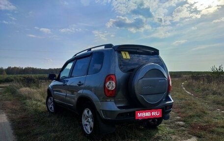 Chevrolet Niva I рестайлинг, 2012 год, 560 000 рублей, 4 фотография