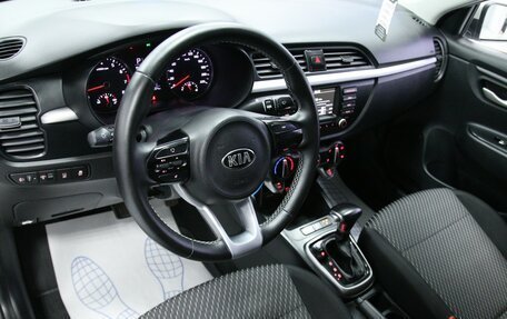 KIA Rio IV, 2017 год, 1 373 000 рублей, 12 фотография