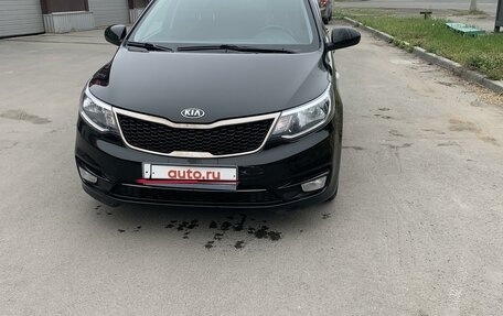 KIA Rio III рестайлинг, 2016 год, 1 380 000 рублей, 1 фотография