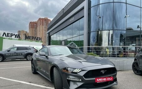 Ford Mustang VI рестайлинг, 2019 год, 2 700 000 рублей, 2 фотография