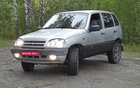 Chevrolet Niva I рестайлинг, 2005 год, 310 000 рублей, 1 фотография