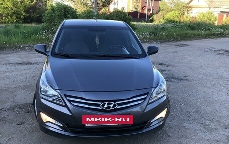 Hyundai Solaris II рестайлинг, 2014 год, 1 150 000 рублей, 3 фотография