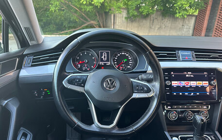 Volkswagen Passat B8 рестайлинг, 2020 год, 2 220 000 рублей, 11 фотография