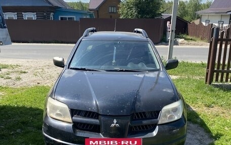 Mitsubishi Outlander III рестайлинг 3, 2004 год, 500 000 рублей, 2 фотография