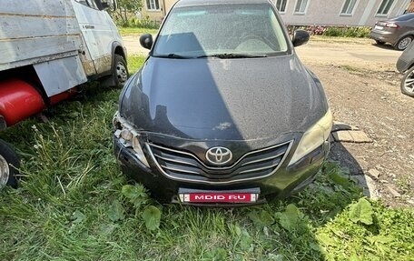Toyota Camry, 2011 год, 820 000 рублей, 1 фотография