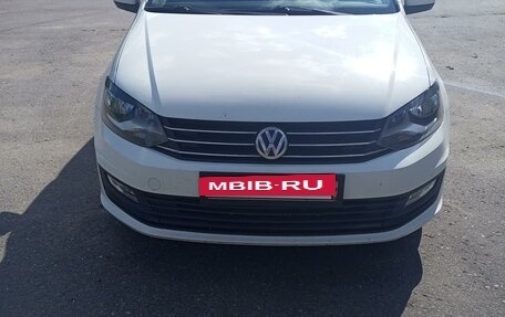 Volkswagen Polo VI (EU Market), 2015 год, 1 020 000 рублей, 2 фотография