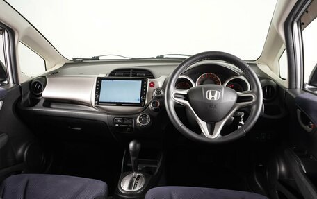 Honda Fit III, 2010 год, 894 000 рублей, 6 фотография