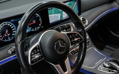 Mercedes-Benz E-Класс, 2019 год, 3 900 000 рублей, 22 фотография