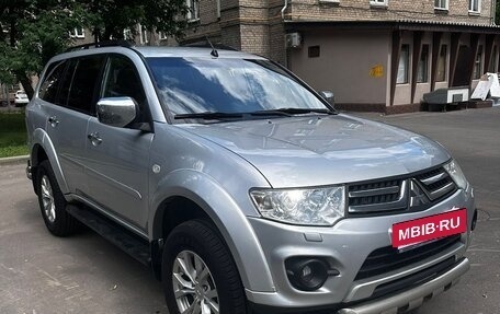 Mitsubishi Pajero Sport II рестайлинг, 2014 год, 2 550 000 рублей, 16 фотография