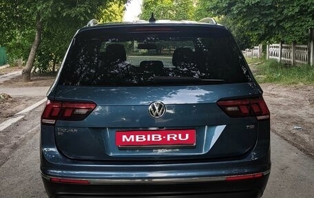 Volkswagen Tiguan II, 2017 год, 2 450 000 рублей, 6 фотография