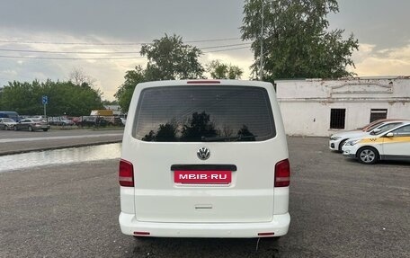 Volkswagen Caravelle T5, 2010 год, 1 770 000 рублей, 5 фотография