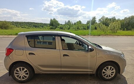 Renault Sandero II рестайлинг, 2018 год, 1 300 000 рублей, 2 фотография