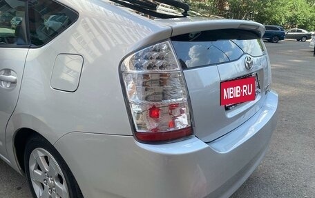 Toyota Prius, 2008 год, 945 000 рублей, 8 фотография