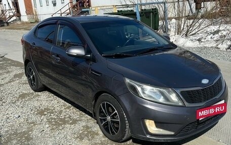 KIA Rio III рестайлинг, 2013 год, 930 000 рублей, 2 фотография