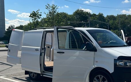 Volkswagen Transporter T5 рестайлинг, 2014 год, 2 600 000 рублей, 8 фотография