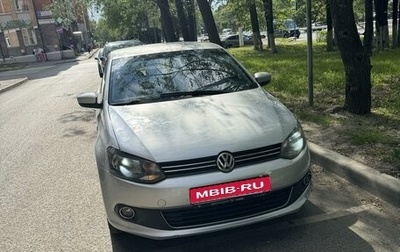 Volkswagen Polo VI (EU Market), 2012 год, 700 000 рублей, 1 фотография