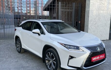 Lexus RX IV рестайлинг, 2018 год, 4 550 000 рублей, 8 фотография