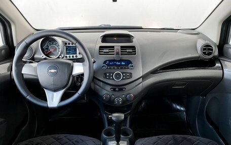 Chevrolet Spark III, 2011 год, 730 000 рублей, 13 фотография