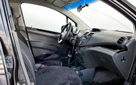 Chevrolet Spark III, 2011 год, 730 000 рублей, 17 фотография
