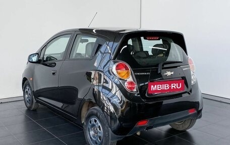 Chevrolet Spark III, 2011 год, 730 000 рублей, 4 фотография