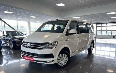 Volkswagen Caravelle T6 рестайлинг, 2018 год, 3 695 000 рублей, 1 фотография