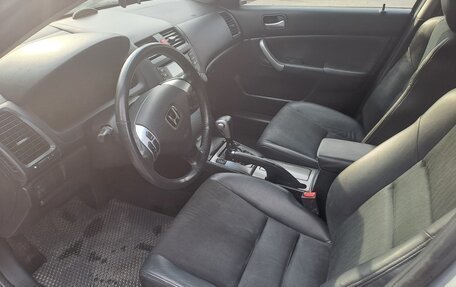 Honda Accord VII рестайлинг, 2003 год, 670 000 рублей, 17 фотография