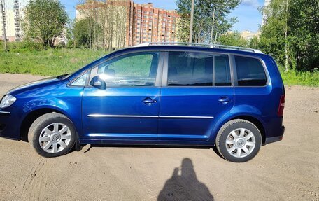 Volkswagen Touran III, 2008 год, 730 000 рублей, 3 фотография