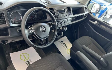 Volkswagen Caravelle T6 рестайлинг, 2018 год, 3 695 000 рублей, 8 фотография