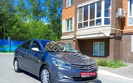 Hyundai Solaris II рестайлинг, 2015 год, 1 050 000 рублей, 17 фотография