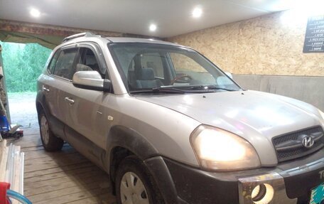 Hyundai Tucson III, 2004 год, 750 000 рублей, 4 фотография