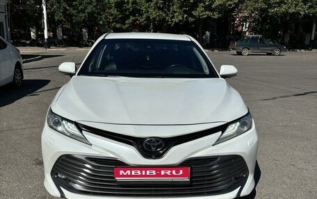 Toyota Camry, 2018 год, 2 950 000 рублей, 1 фотография