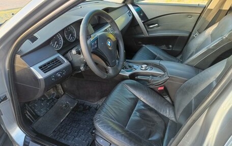 BMW 5 серия, 2005 год, 840 000 рублей, 8 фотография