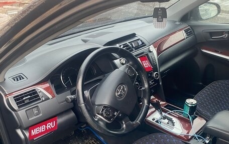 Toyota Camry, 2013 год, 1 950 000 рублей, 6 фотография