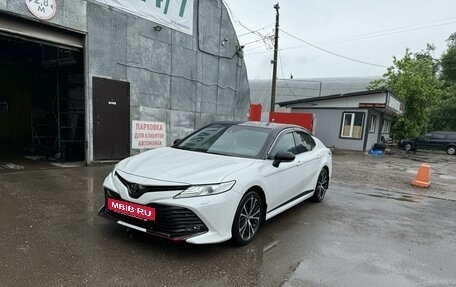 Toyota Camry, 2020 год, 3 650 000 рублей, 4 фотография