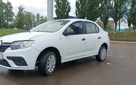 Renault Logan II, 2018 год, 656 000 рублей, 2 фотография